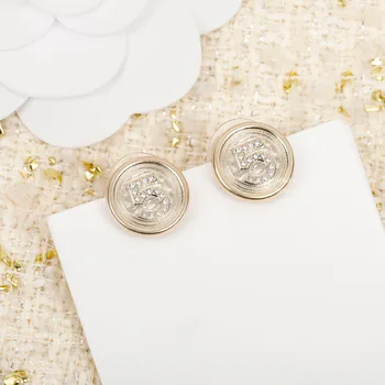 2021 Stil Nou Brand De Monede De Aur Cercei De Cristal Ureche Știfturi Pentru Femei De Top De Înaltă Calitate Bijuterii De Lux De Designer De Partid Tendințele De Pistă